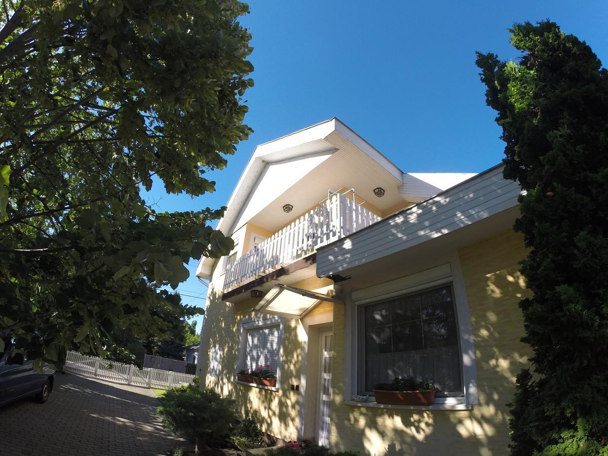 Oazis Apartman Szántód Exteriör bild