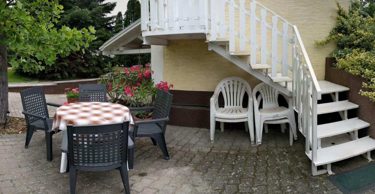 Oazis Apartman Szántód Exteriör bild